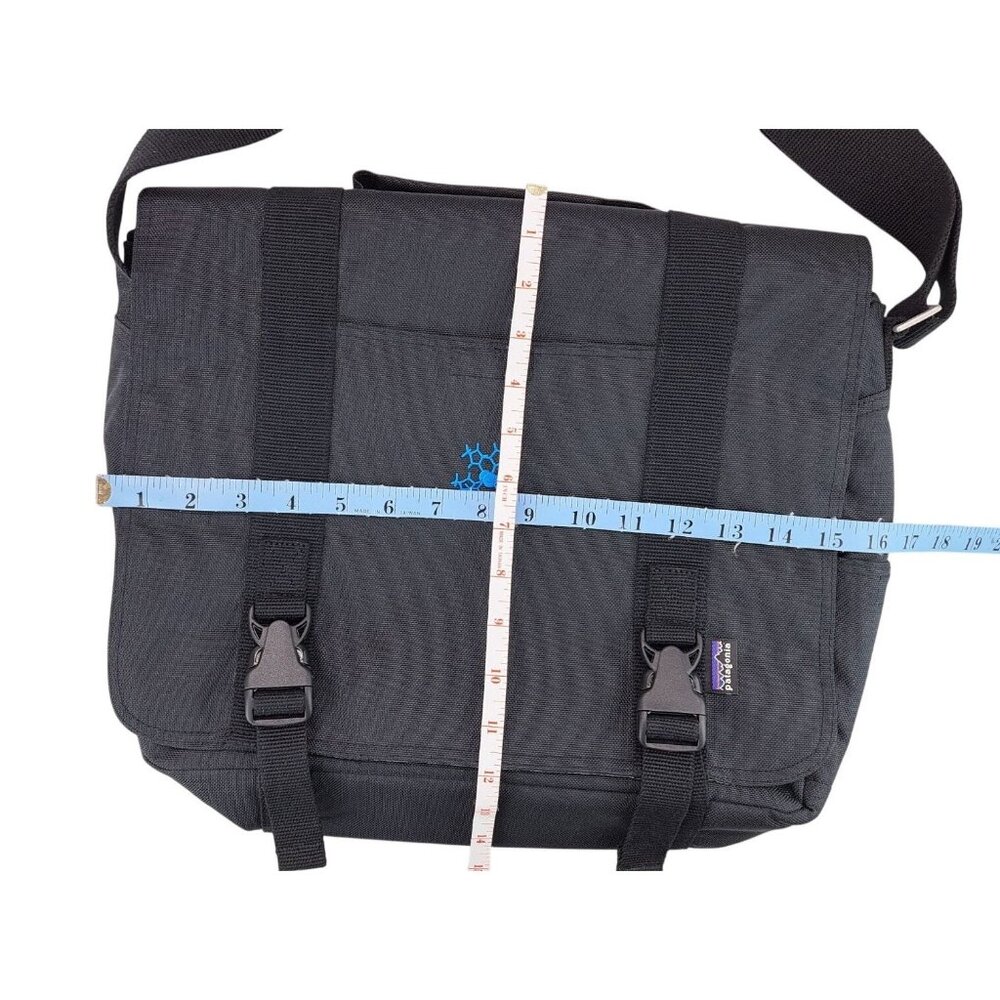 Patagonia Messenger Laptop Bag Black Daily Grind Adjustable Strap Style # 48882 - Picture 13 of 14